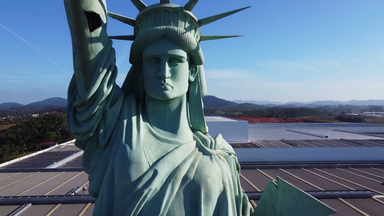Estátua da Liberdade de Barra Velha SC